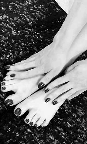 Her Beautiful Feet