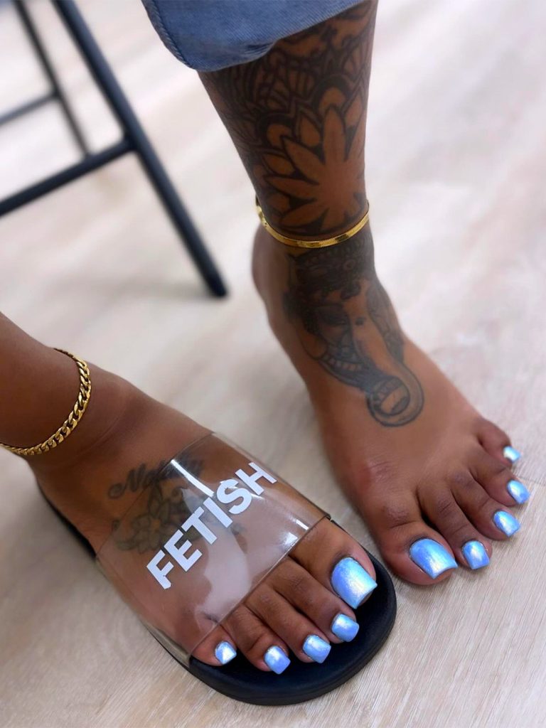 Blanco Mami Feet